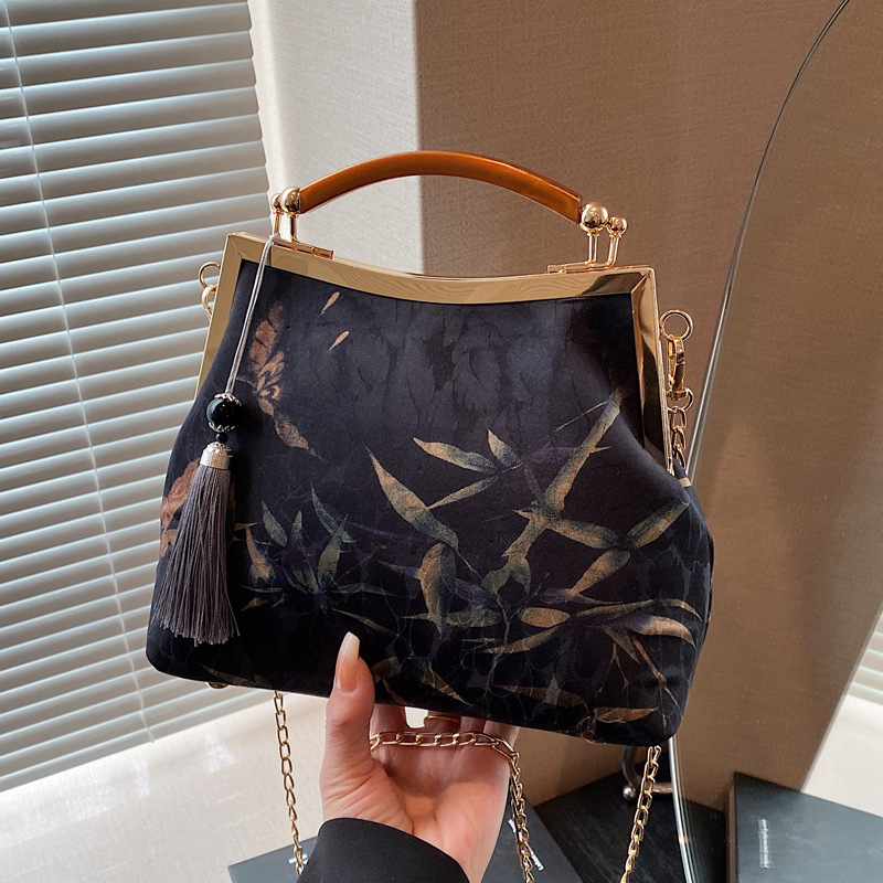 Women Bags In Trend - Femmes tendance pochette Shopping mariage tempérament